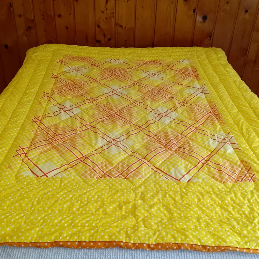 Vintage 70s Fieldcrest Reversible Cotton Twin Orange Yellow Polka Dot Comforter